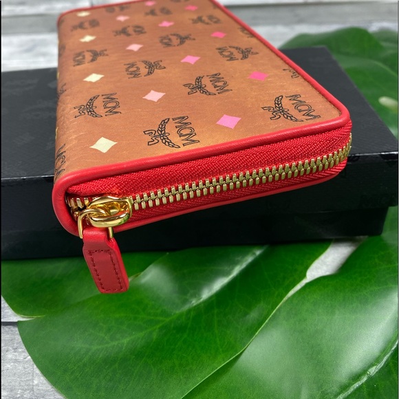 MCM rainbow cognac diamond large wallet zipped - Picture 3 of 8